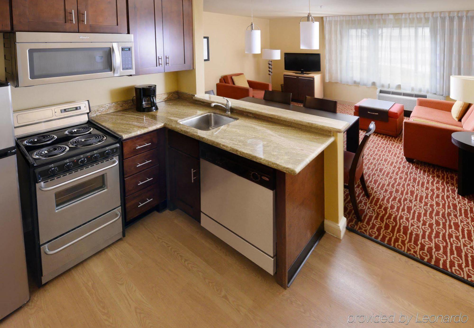 Towneplace Suites By Marriott Galveston Island Екстериор снимка